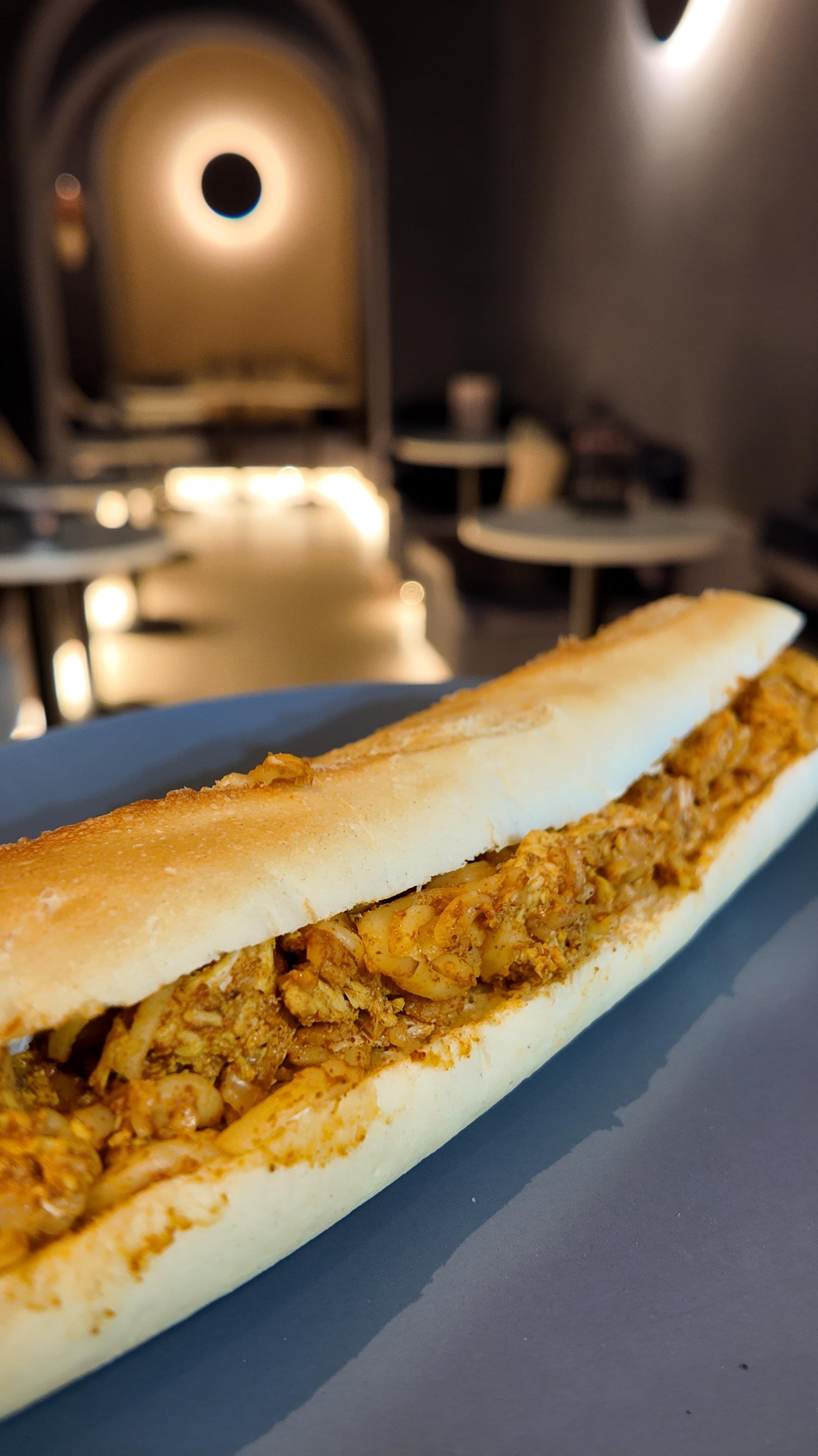 Tomato, mozzarella, pesto & spinach